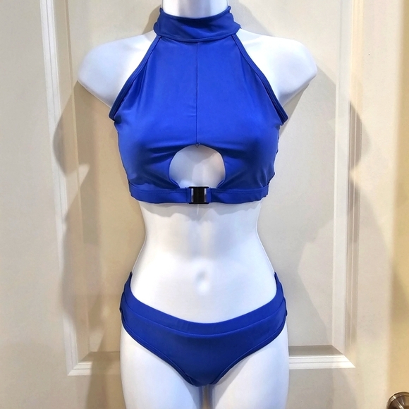 Brave Soul x Nasty Gal Bikini Set – Cobalt Blue Cut-Out High Neck Top, Racerback - Picture 3 of 16